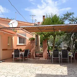 Centurio , Pola Croazia